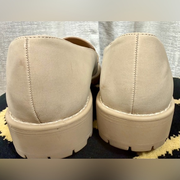 DV by Dolce Vita Carley Loafers Women’s Size 8.5 Beige Faux Leather Slip-On - Picture 6 of 7